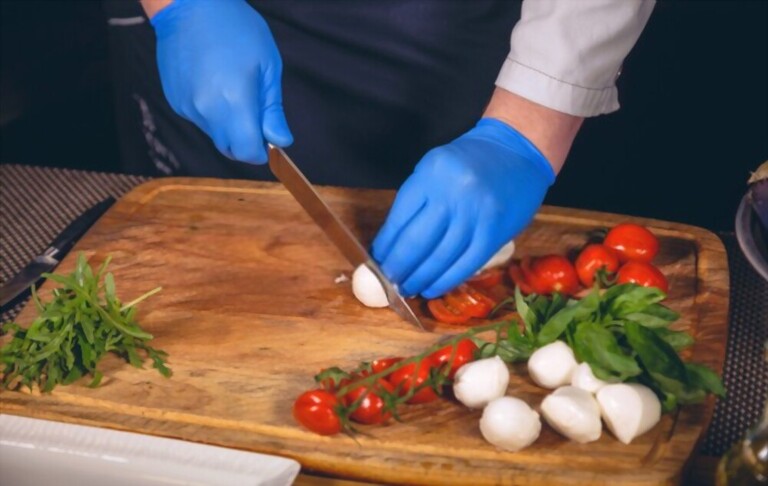 Kitchen Safety: Preventing Food Poisoning in Your Home Kitchen Safety: Preventing Food Poisoning in Your Home