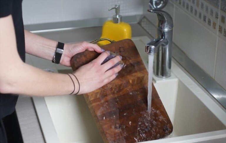 Kitchen Safety: Preventing Food Poisoning in Your Home Kitchen Safety: Preventing Food Poisoning in Your Home